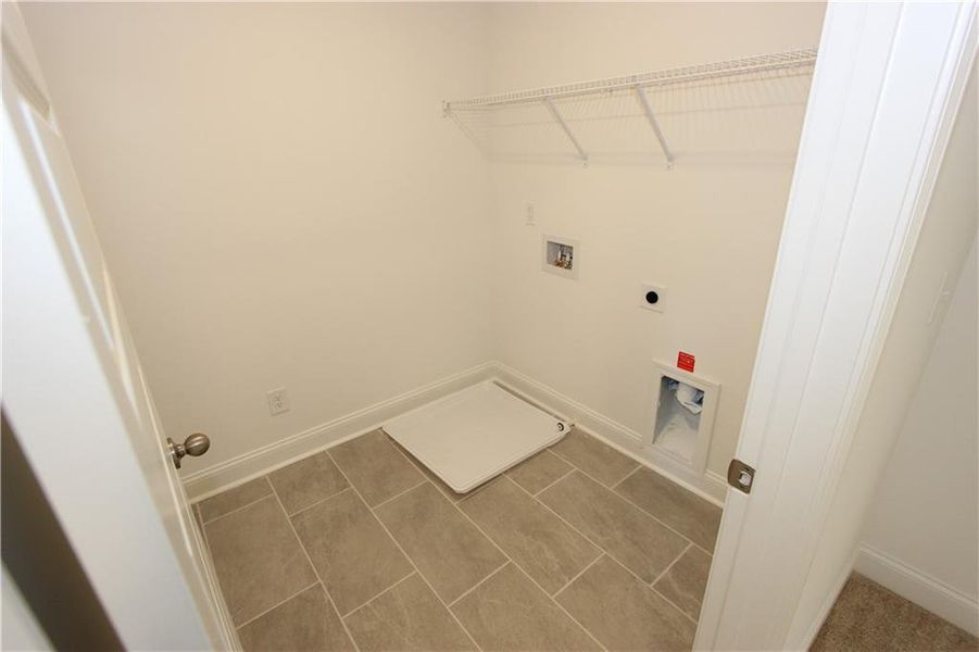 Spacious, unfurnished interior of a new home in Clark Farms, Flowery Branch (Image 22).