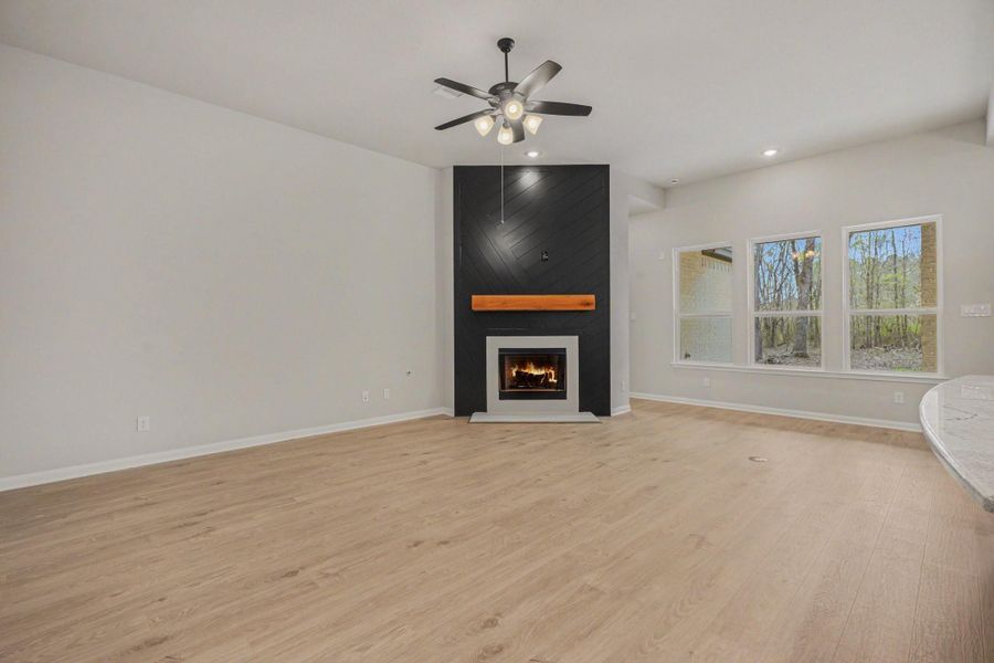 Spacious, unfurnished interior of a new home in Encino Estates, Dayton (Image 14).