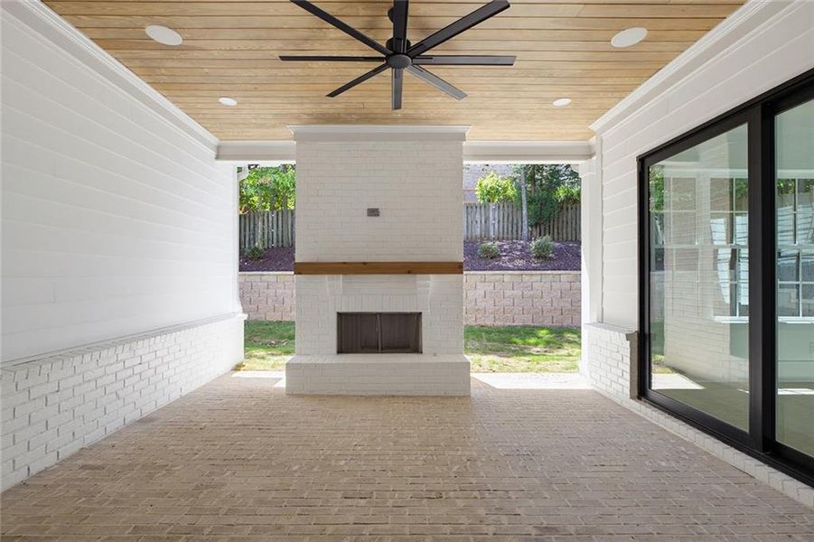 Exterior details and patio area of a home in , Brookhaven (Image 3).