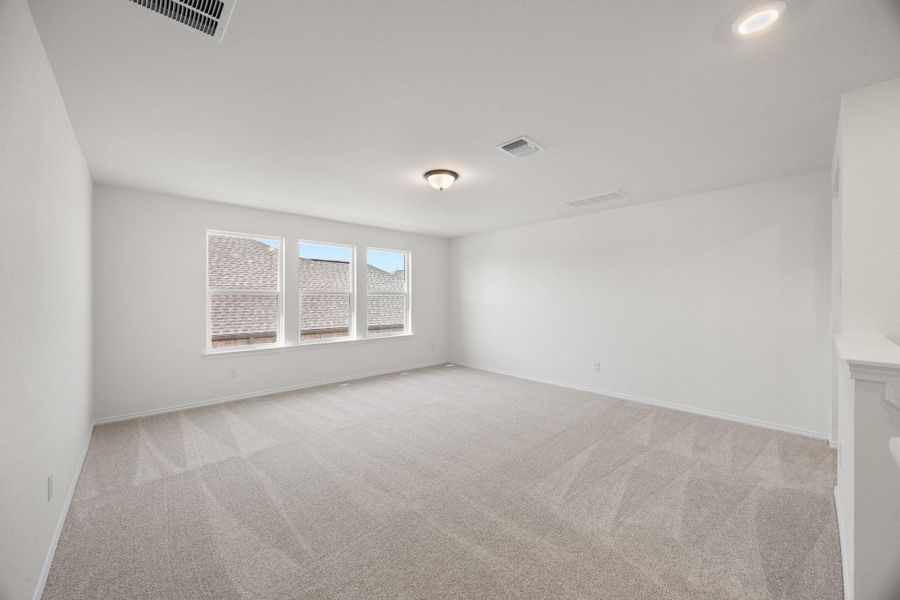 Spacious, unfurnished interior of a new home in Salerno - Classic Collection, Round Rock (Image 34).