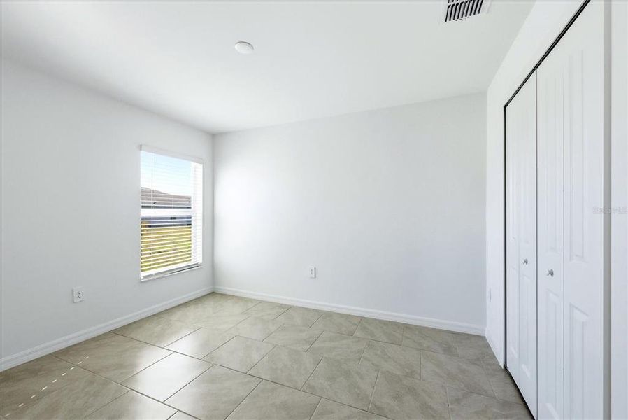 Spacious, unfurnished interior of a new home in Rotonda Lakes, Rotonda West (Image 31).