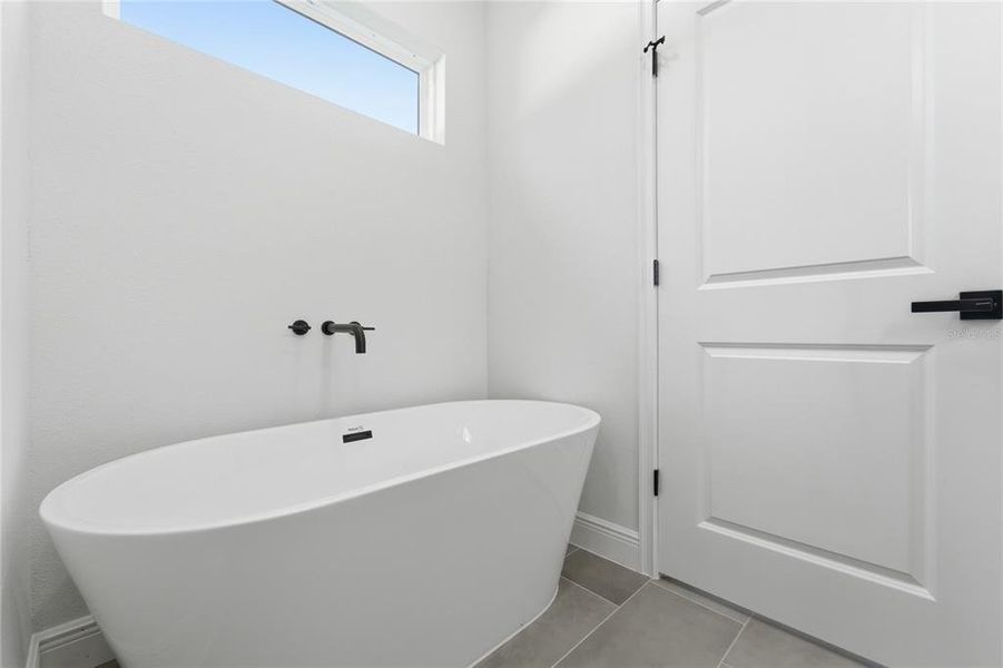 Image 42 of a home in .