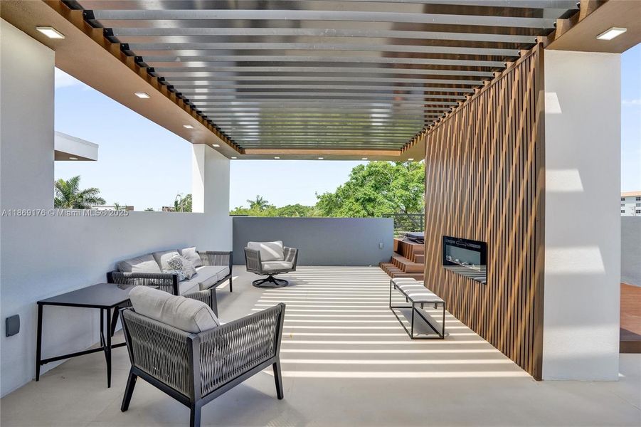 Furnished interior view inside a new home in , Fort Lauderdale (Image 54). Furnished interior view inside a new home in , Fort Lauderdale (Image 54).