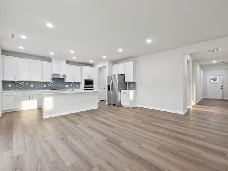 Spacious, unfurnished interior of a new home in Oak Manor - Signature Series, Garner (Image 10).