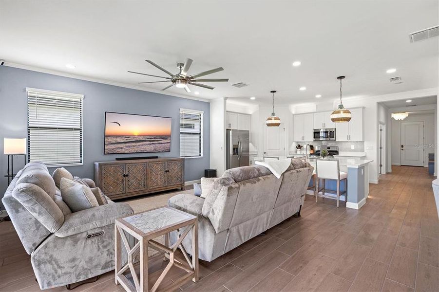 Furnished interior view inside a new home in , Bradenton (Image 40).