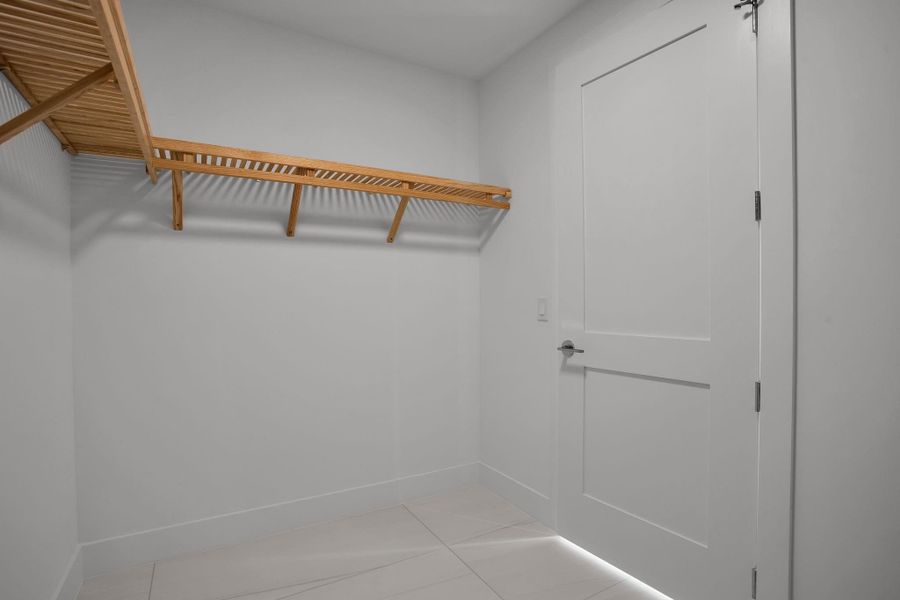 Guest Suite Walk-In Closet