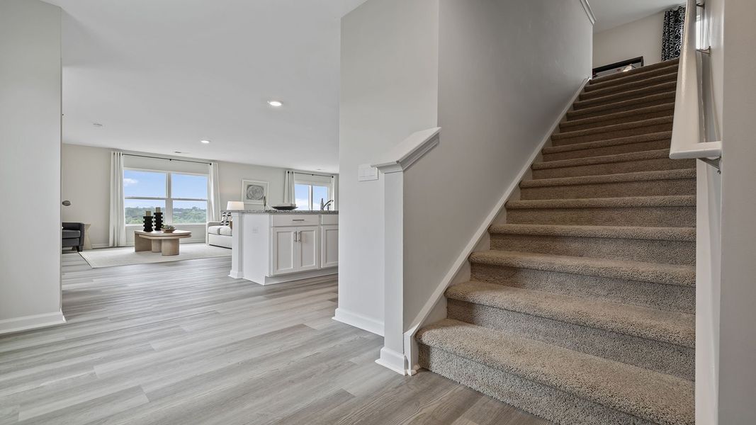 Spacious, unfurnished interior of a new home in Seneca Falls, Seneca (Image 20).