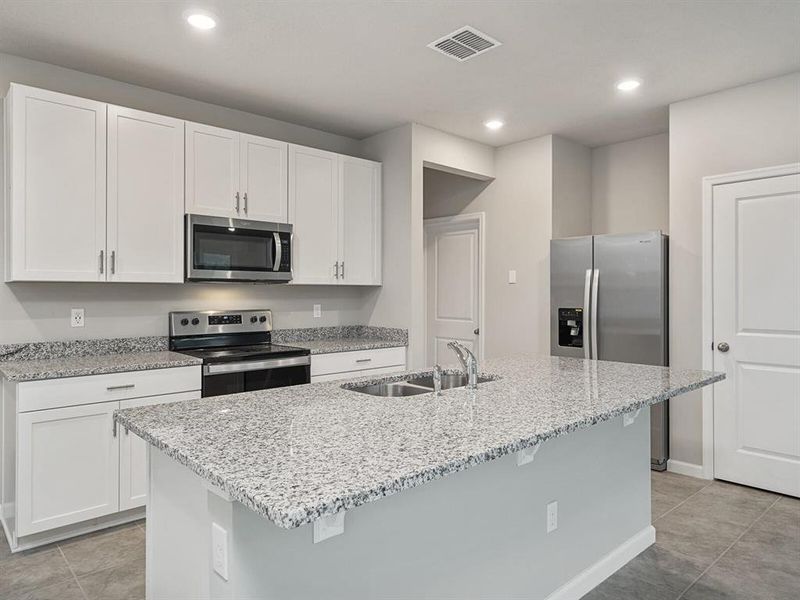 Image 7 of a home in Osprey Preserve.