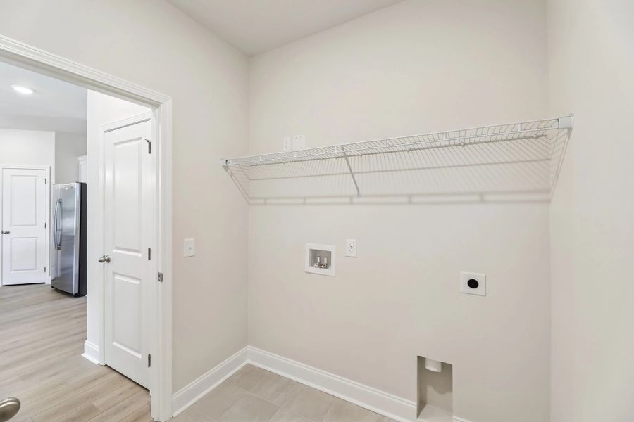 Spacious, unfurnished interior of a new home in Cades Bluff, Lebanon (Image 22). Spacious, unfurnished interior of a new home in Cades Bluff, Lebanon (Image 22).