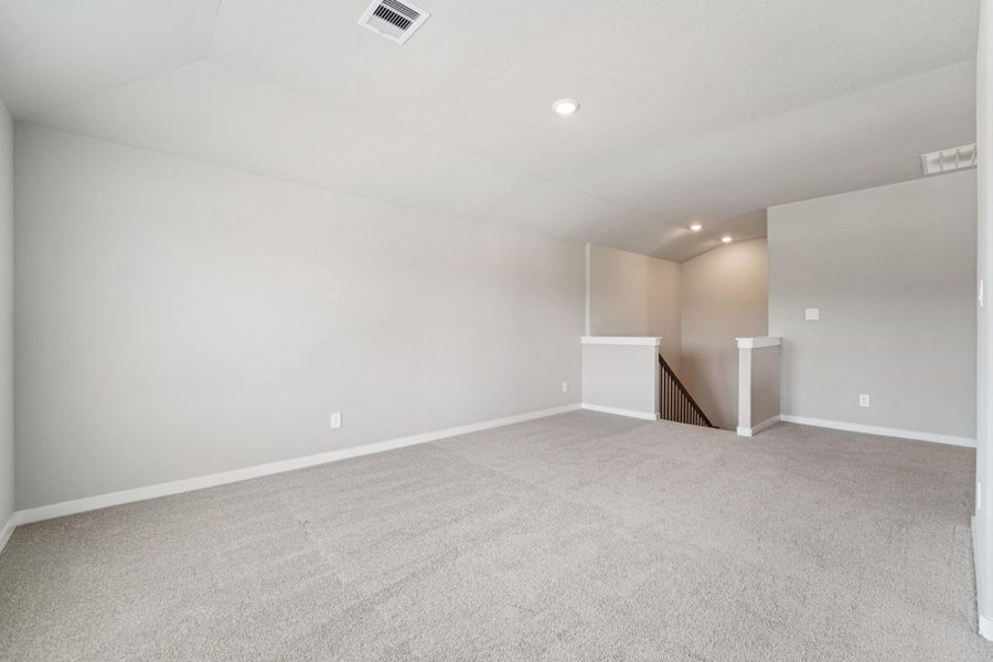 Spacious, unfurnished interior of a new home in Southwinds, Baytown (Image 38). Spacious, unfurnished interior of a new home in Southwinds, Baytown (Image 38).