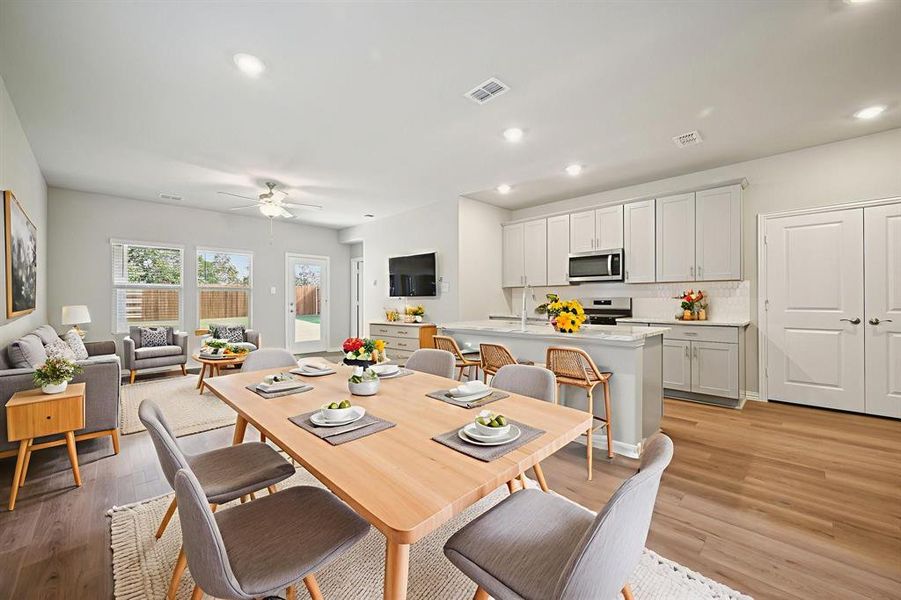 Furnished interior view inside a new home in Eastridge - Spring Series, McKinney (Image 7). Furnished interior view inside a new home in Eastridge - Spring Series, McKinney (Image 7).