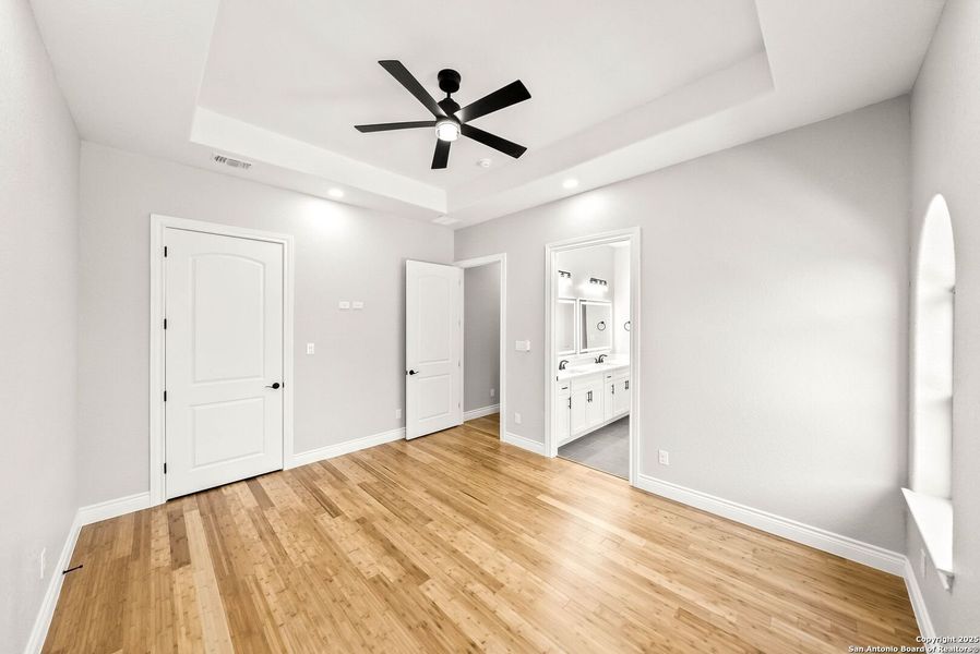 Spacious, unfurnished interior of a new home in , New Braunfels (Image 44).