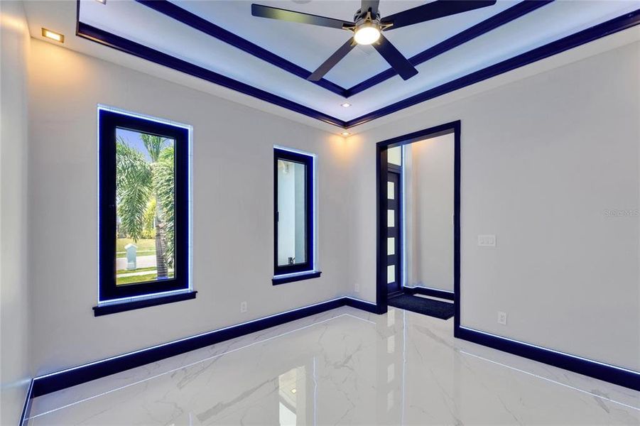 Spacious, unfurnished interior of a new home in , Apollo Beach (Image 25).