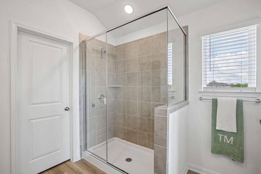 Furnished interior view inside a new home in Lisso, Pflugerville (Image 7).