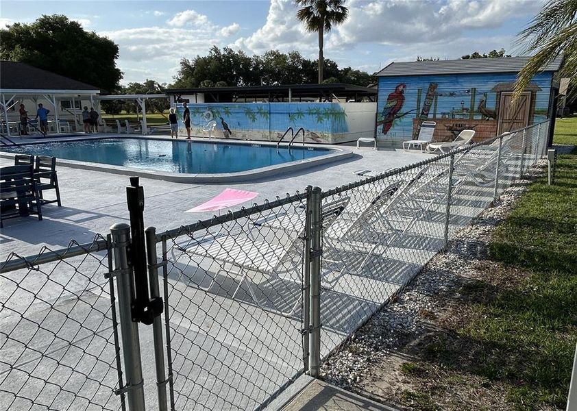 Community amenities in , Lake Placid (Image 18).