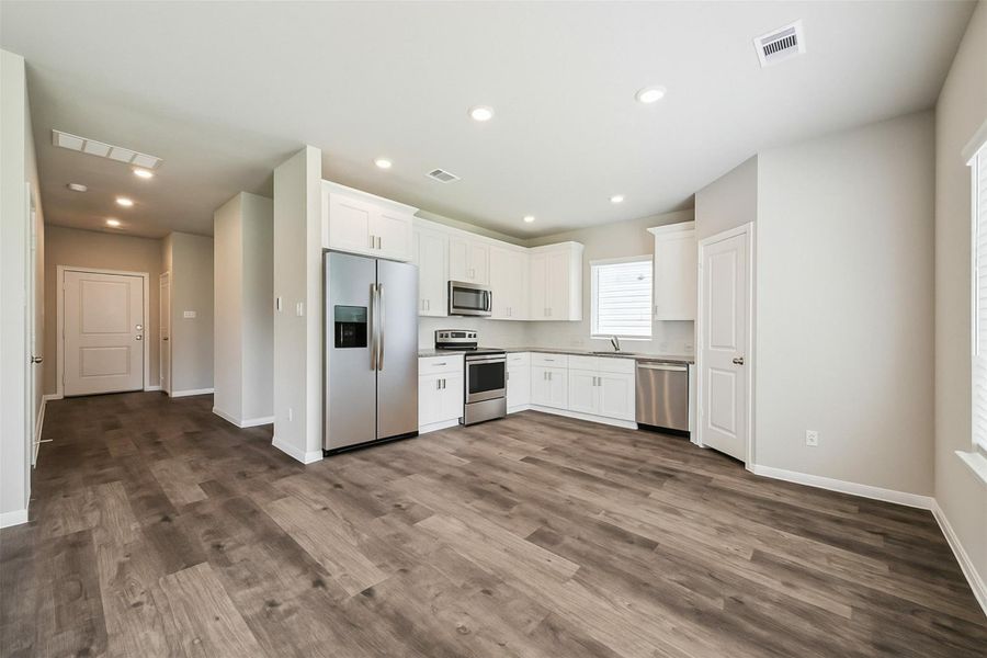 Spacious, unfurnished interior of a new home in , Texas City (Image 9). Spacious, unfurnished interior of a new home in , Texas City (Image 9).