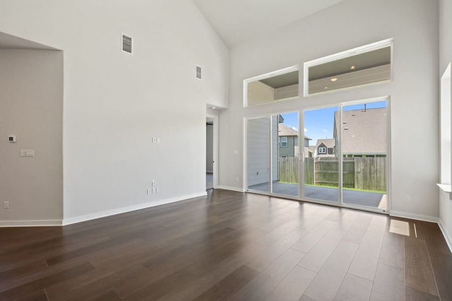 Spacious, unfurnished interior of a new home in Lariat, Liberty Hill (Image 23).