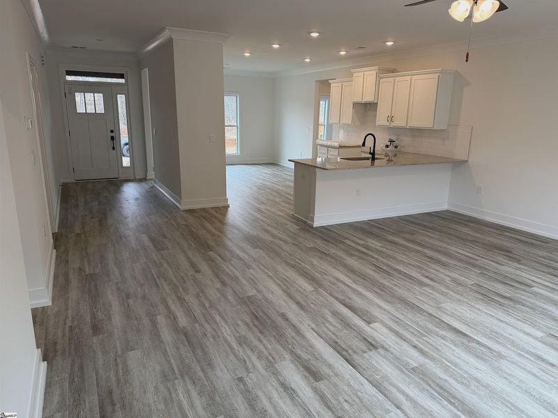 Spacious, unfurnished interior of a new home in Hidden Lake Estates, Greenville (Image 8).