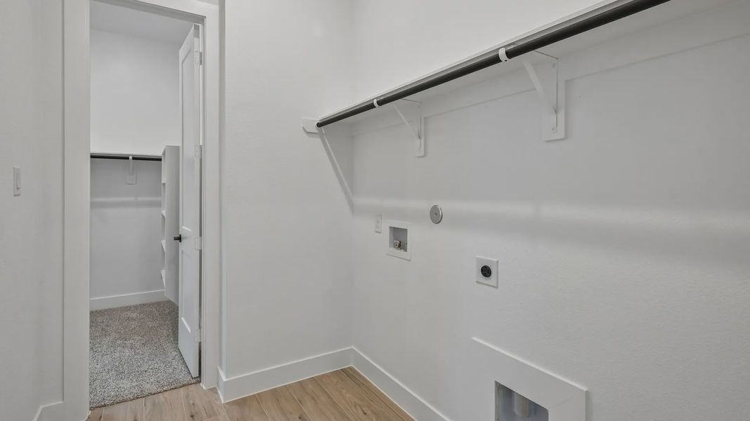Spacious, unfurnished interior of a new home in Artavia, Conroe (Image 38).