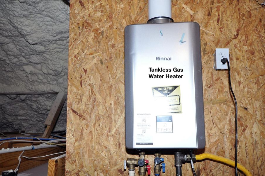 Image 44 of a home in Pedregal.