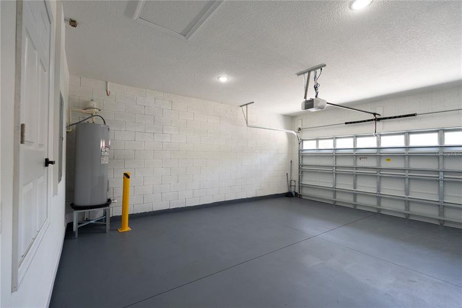 Spacious, unfurnished interior of a new home in , Apopka (Image 29).