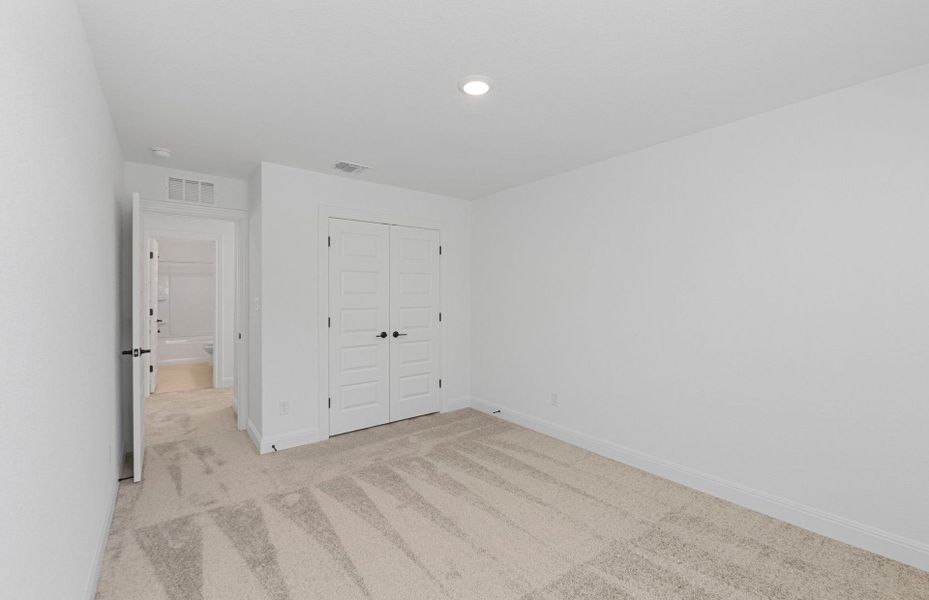 Spacious, unfurnished interior of a new home in Lagos, Manor (Image 45).