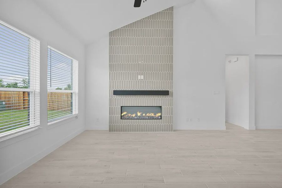 Spacious, unfurnished interior of a new home in Grange, Katy (Image 19).
