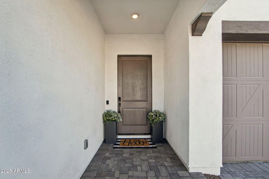 4-web-or-mls-E Waller Ln-S2611-004