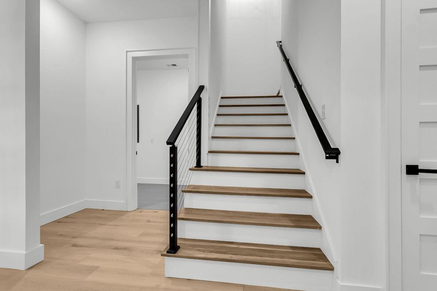 Spacious, unfurnished interior of a new home in , Summerville (Image 24).