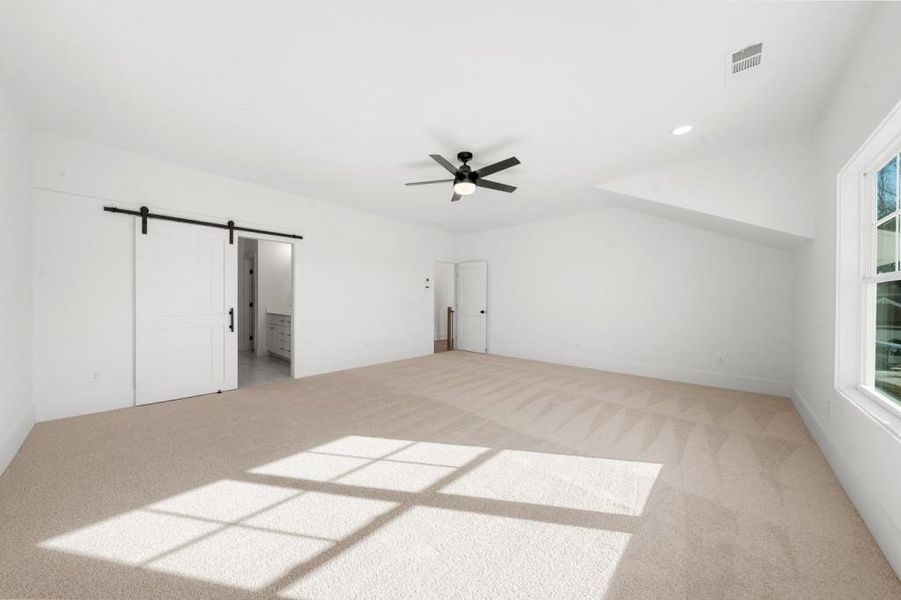 Image 40 of a home in .