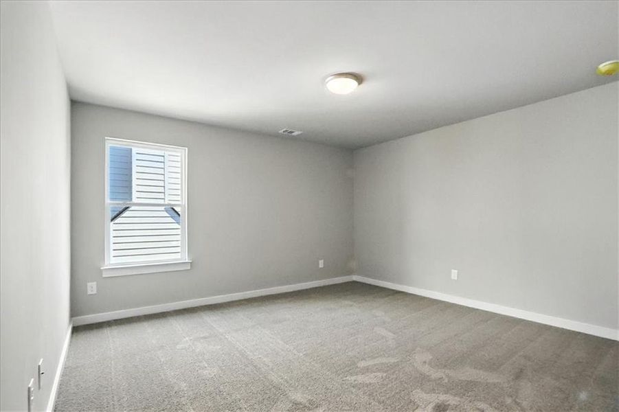 Spacious, unfurnished interior of a new home in Traditions of Braselton, Jefferson (Image 29).