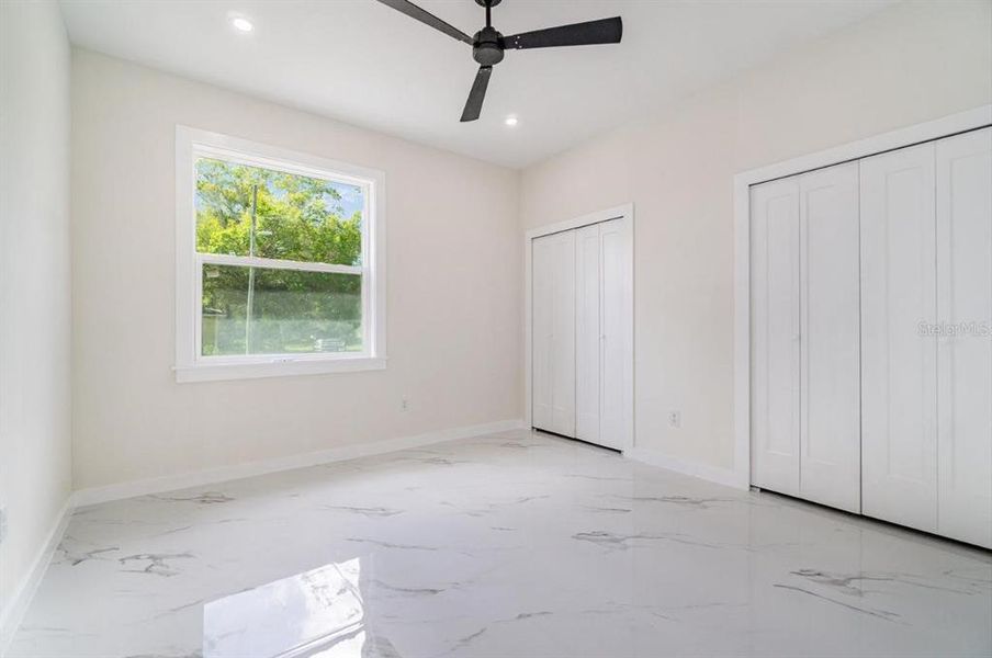 Spacious, unfurnished interior of a new home in , St. Cloud (Image 19).