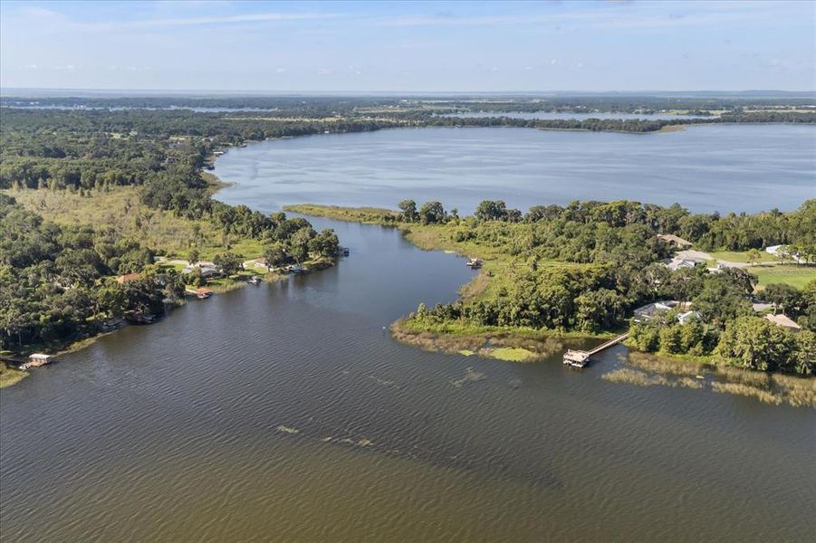 Natural landscape and outdoor views near in Tavares (Image 13). Natural landscape and outdoor views near in Tavares (Image 13).