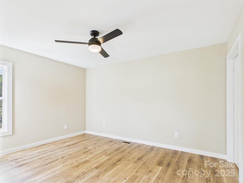 Spacious, unfurnished interior of a new home in , Valdese (Image 15). Spacious, unfurnished interior of a new home in , Valdese (Image 15).