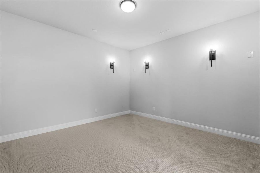 Spacious, unfurnished interior of a new home in Lexington Frisco, Frisco (Image 32).