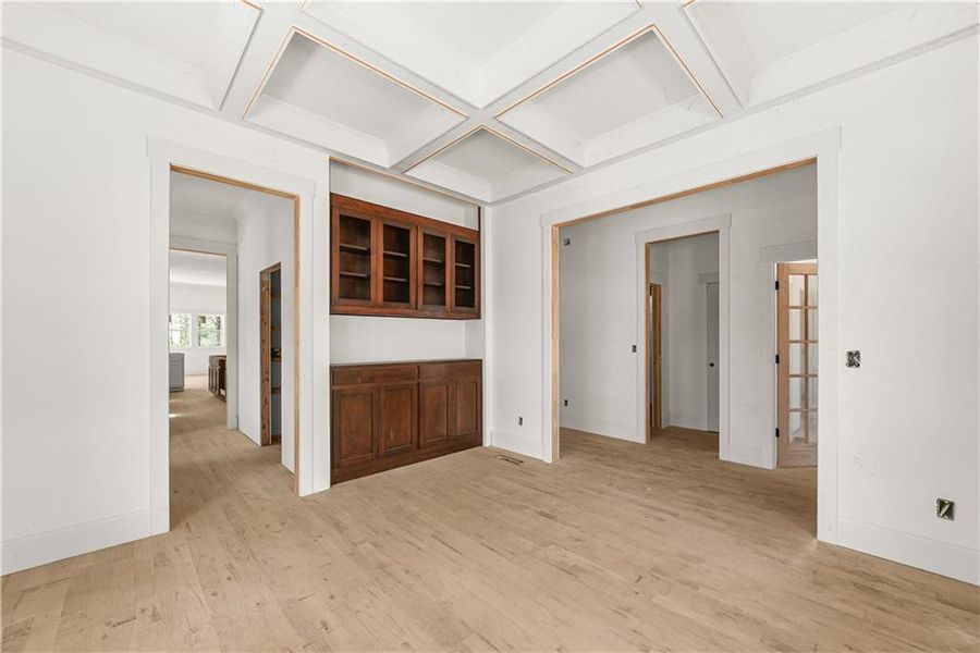 Spacious, unfurnished interior of a new home in , Atlanta (Image 19).