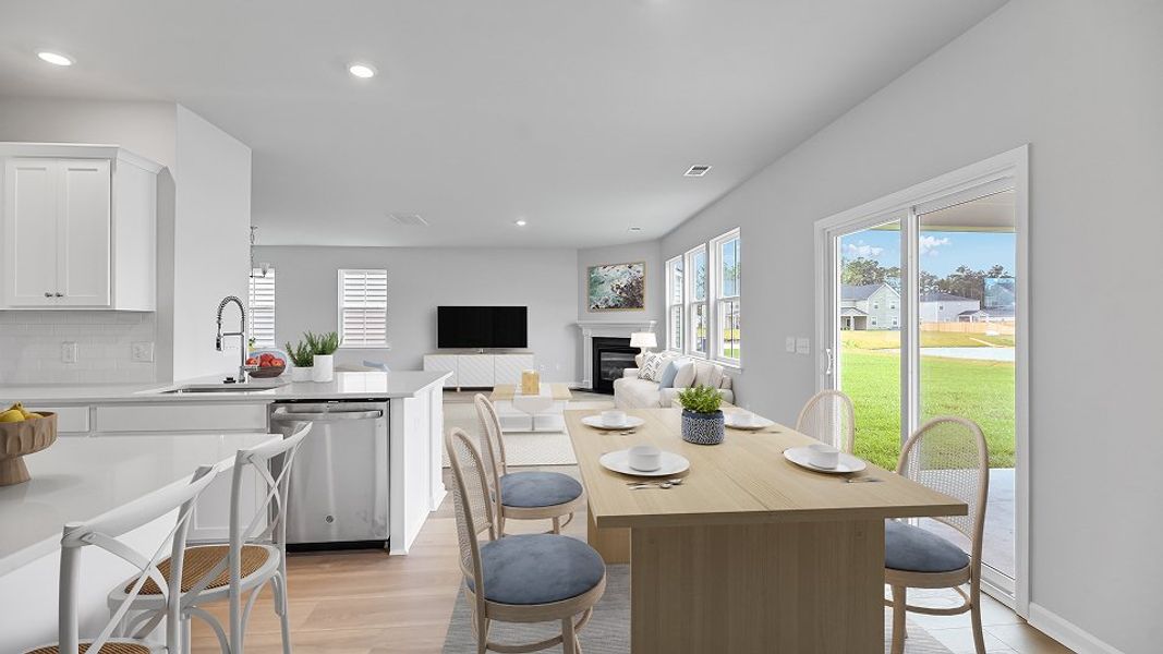 2629 Evans Breakfast 2of2 F1 090825 2629 Evans Breakfast 2of2 F1 090825