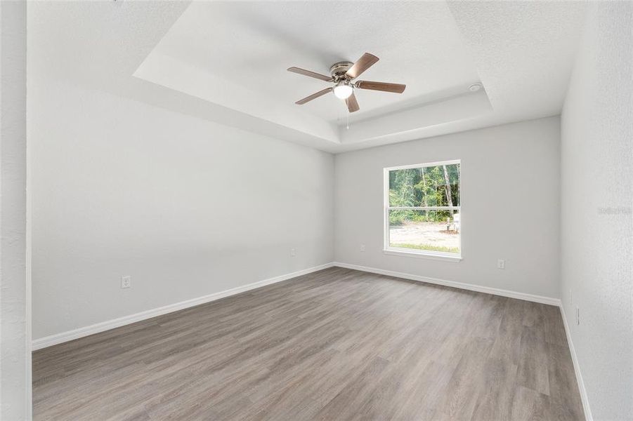 Spacious, unfurnished interior of a new home in , Ocklawaha (Image 21).