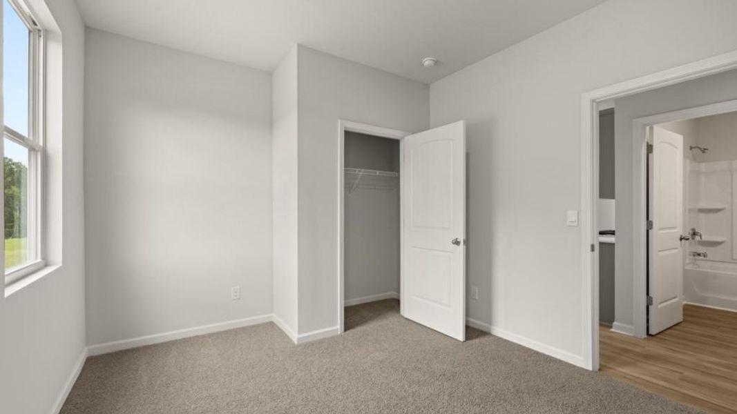 Spacious, unfurnished interior of a new home in Lost Creek, Dallas (Image 19). Spacious, unfurnished interior of a new home in Lost Creek, Dallas (Image 19).