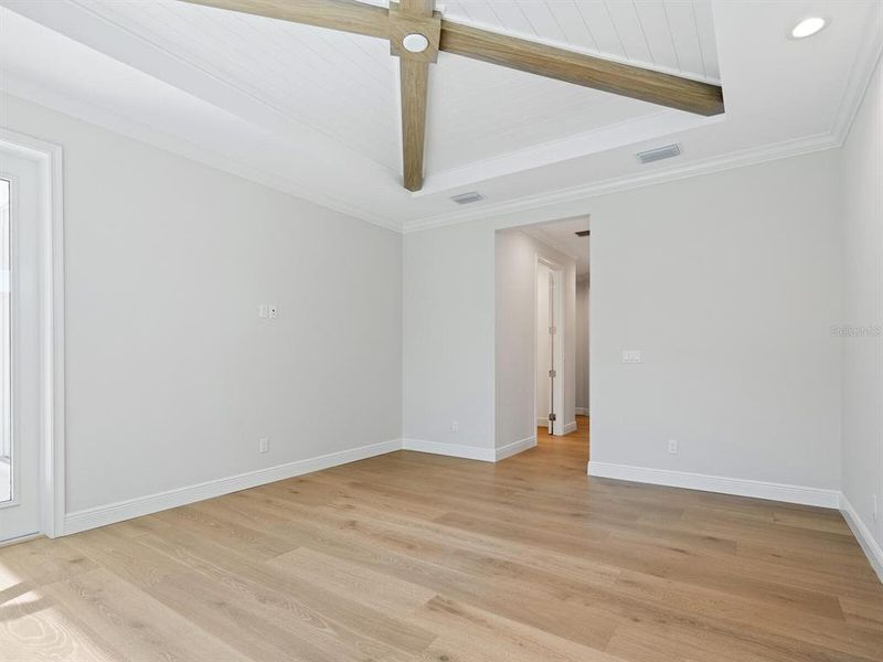 Spacious, unfurnished interior of a new home in , Sarasota (Image 38). Spacious, unfurnished interior of a new home in , Sarasota (Image 38).