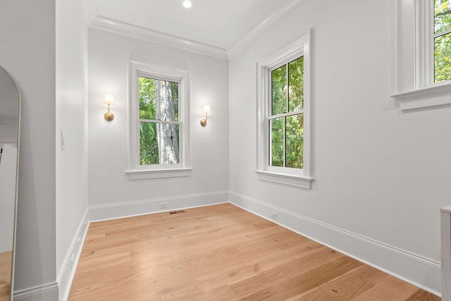 Spacious, unfurnished interior of a new home in , Seabrook Island (Image 58).