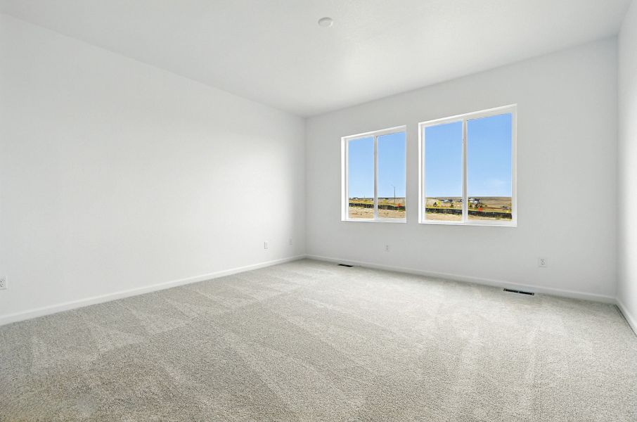 Spacious, unfurnished interior of a new home in Trailstone, Arvada (Image 23).