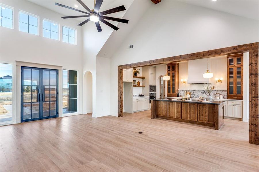 Furnished interior view inside a new home in , Waxahachie (Image 6).