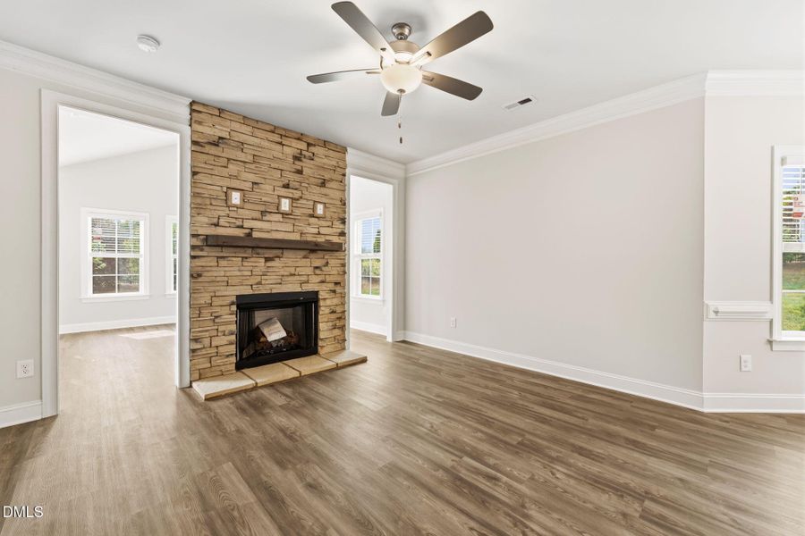 14-web-or-mls-DSC00467 14-web-or-mls-DSC00467
