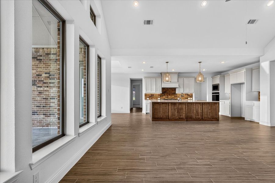 Doug Parr Homes | Open Kitchen and Family Room