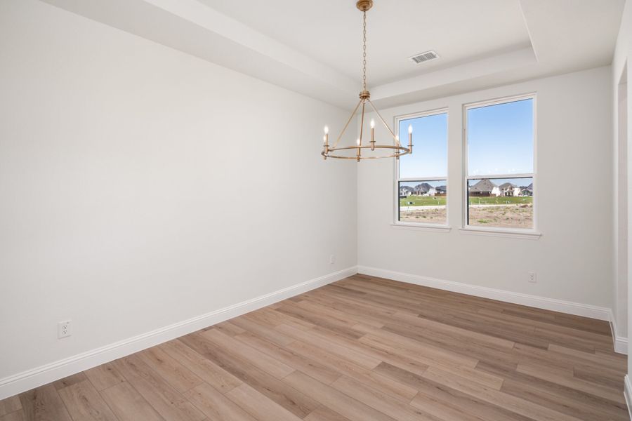 Spacious, unfurnished interior of a new home in Cambridge Crossing, Celina (Image 27).