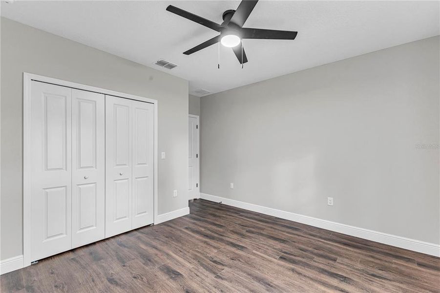 Spacious, unfurnished interior of a new home in , Deland (Image 24).