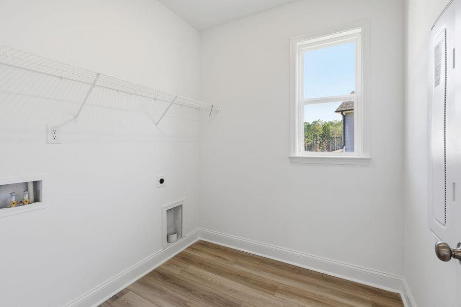 Spacious, unfurnished interior of a new home in Oakmead, Buford (Image 29).