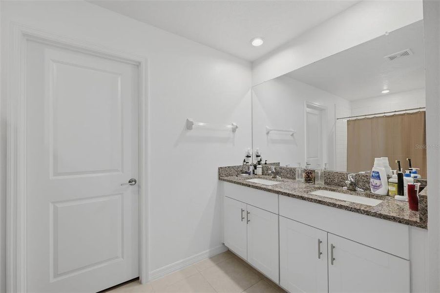 Furnished interior view inside a new home in , Zephyrhills (Image 15).