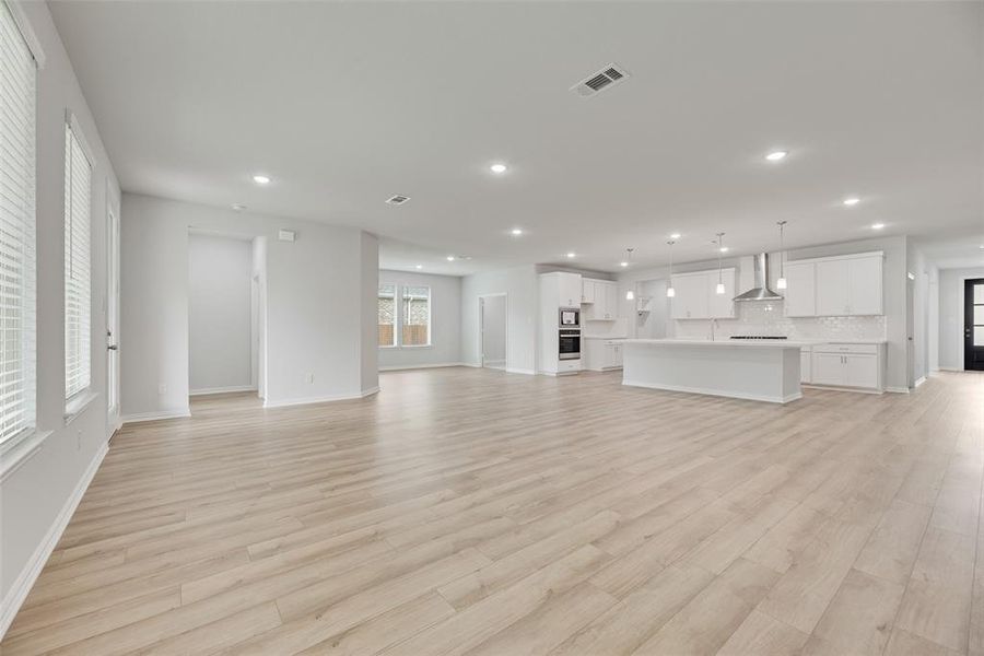 Spacious, unfurnished interior of a new home in Sutton Fields, Celina (Image 13).